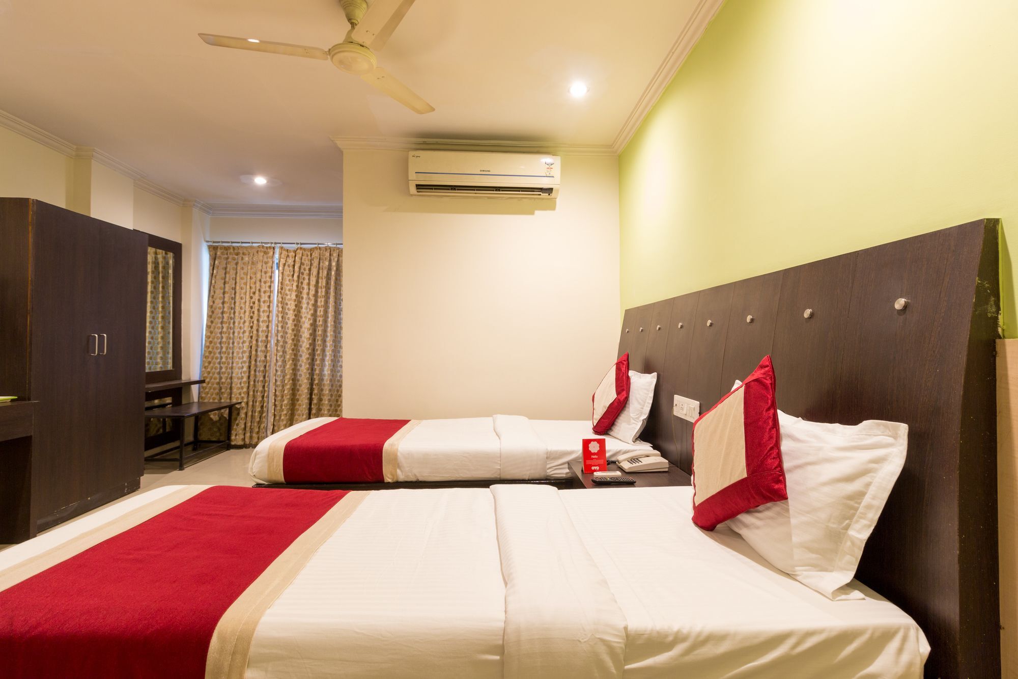 FabExpress Alekhya Residency Hotel Hyderabad Bagian luar foto